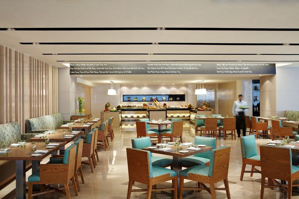 Fairfield by Marriott Bengaluru Rajajinagar Hotel Bagian luar foto