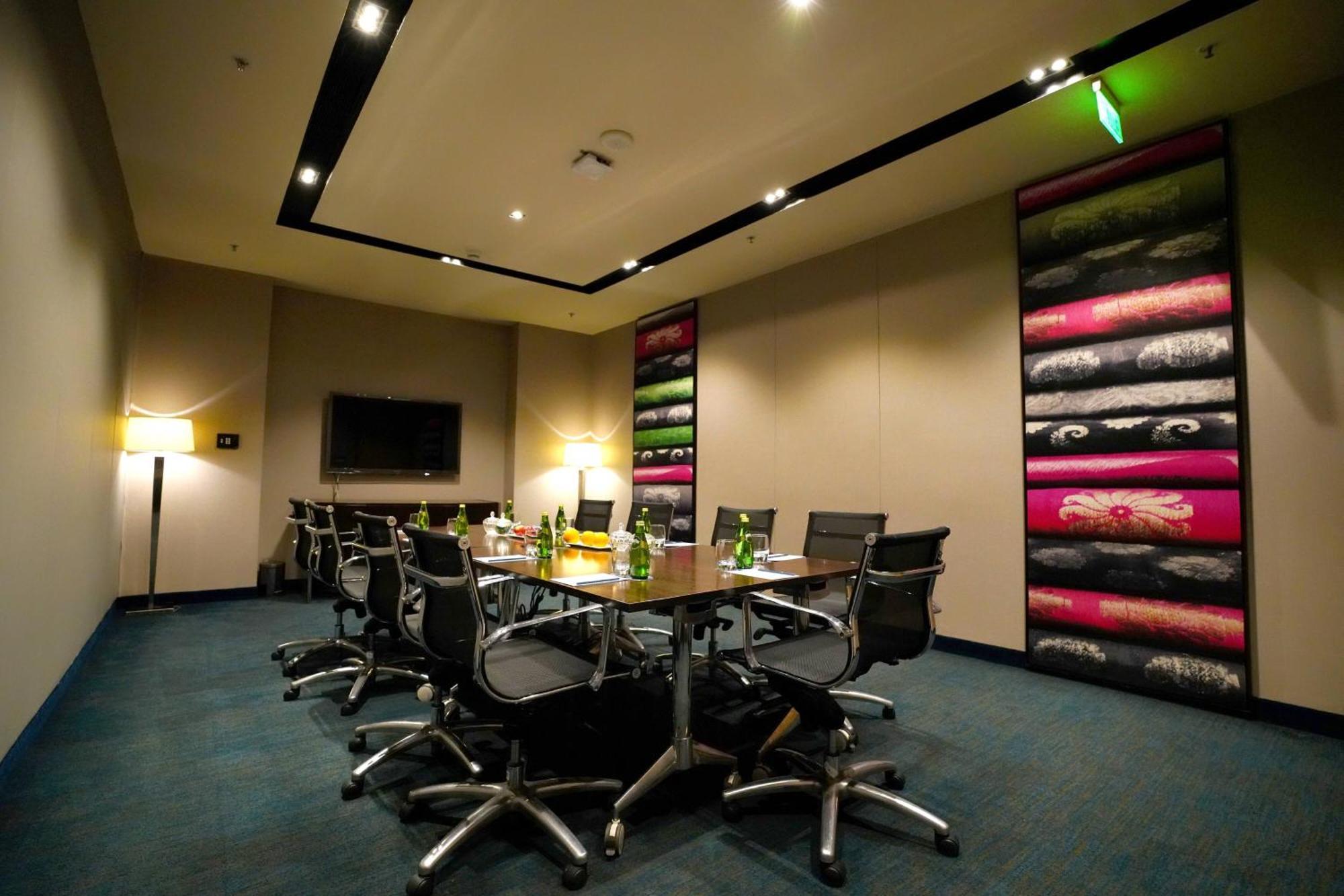 Fairfield by Marriott Bengaluru Rajajinagar Hotel Bagian luar foto