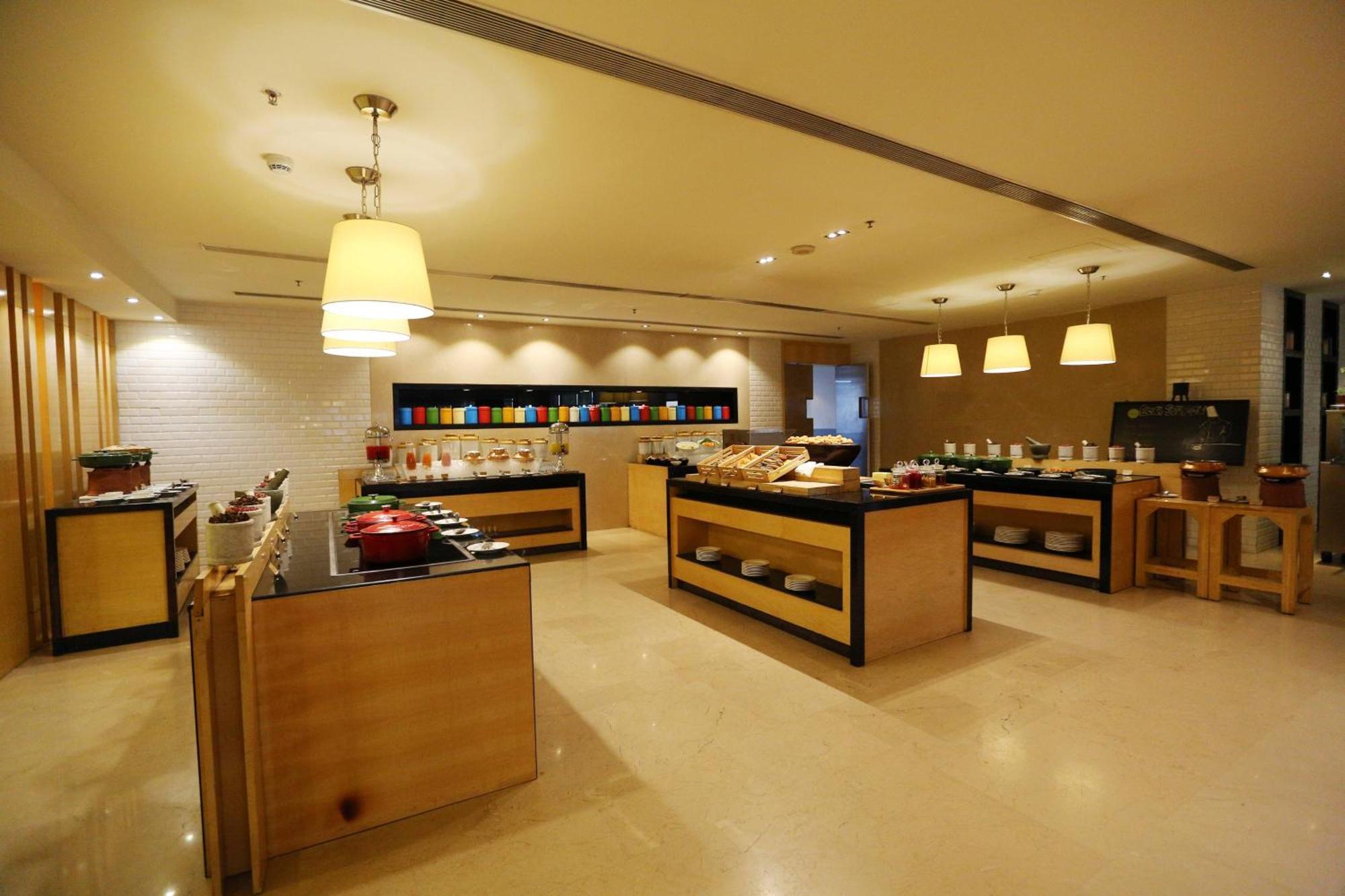 Fairfield by Marriott Bengaluru Rajajinagar Hotel Bagian luar foto